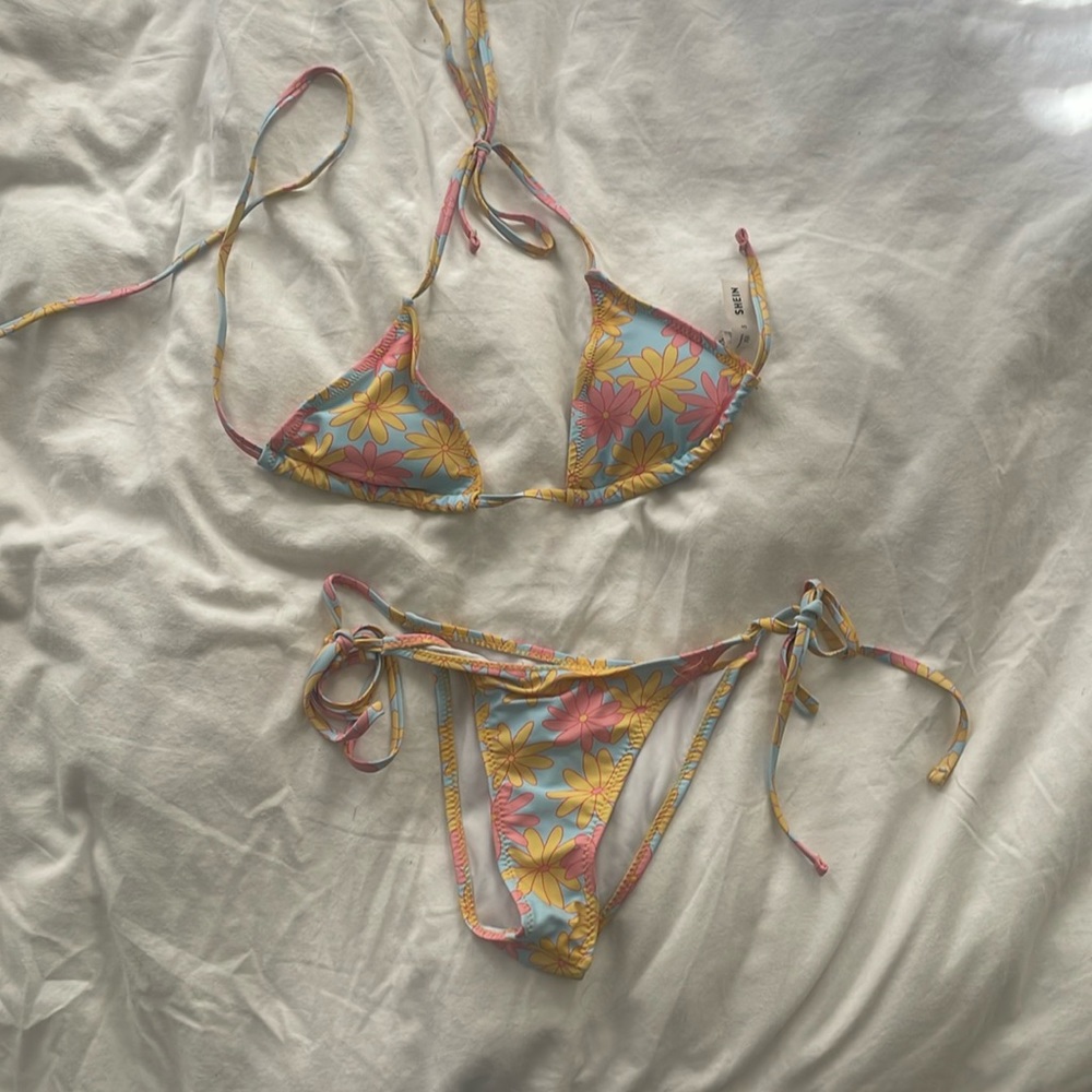 bikini with flowers